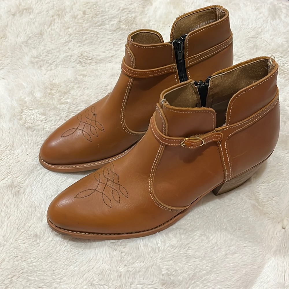 Womens leather heeled boots